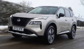 Nissan X-Trail - front tracking